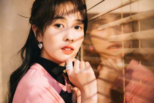 白鹿恋情爆料最新视频,甜蜜互动引网友热议